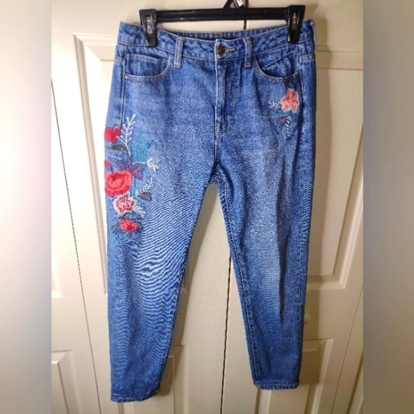 Cache Womens Denim Floral Embroidered 29" Waist 26" Inseam Blue Jeans Size 6 S/M - Picture 1 of 5